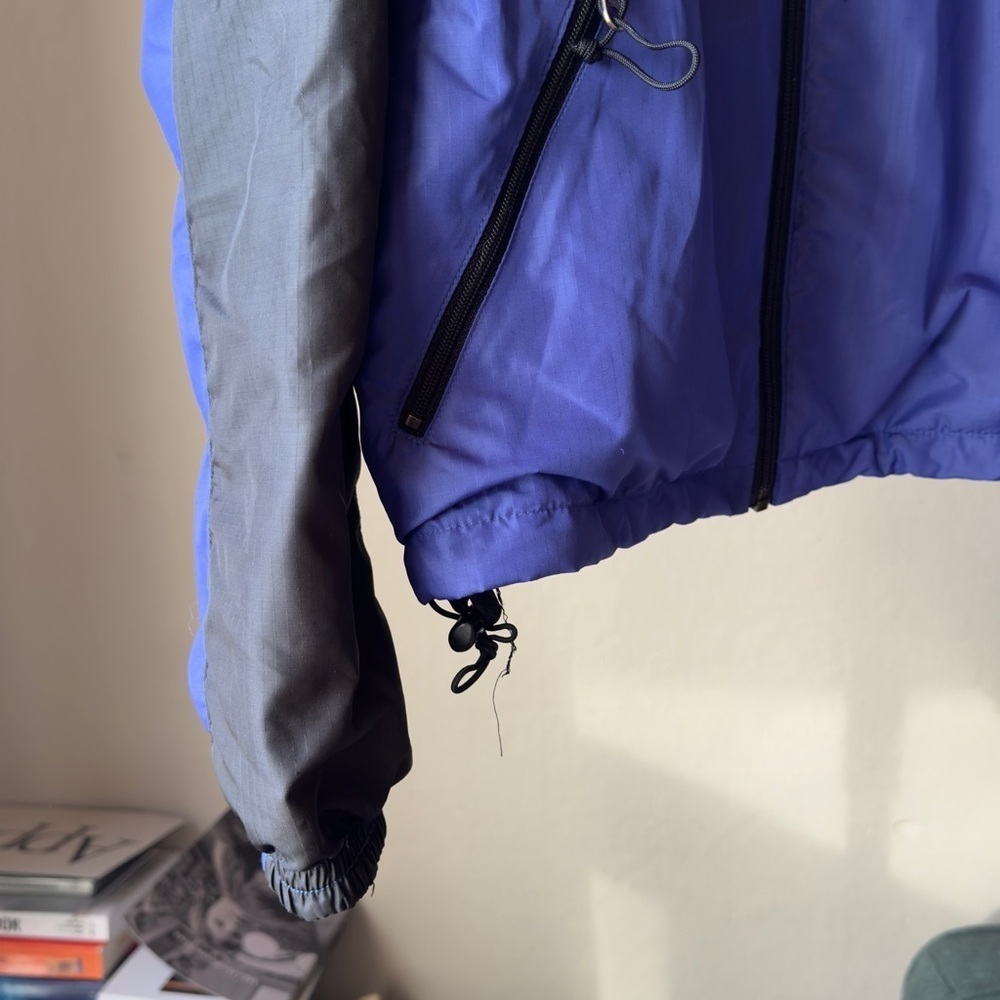 Vintage MEC Full Zip Insulated Jacket - Picture 3 of 15
